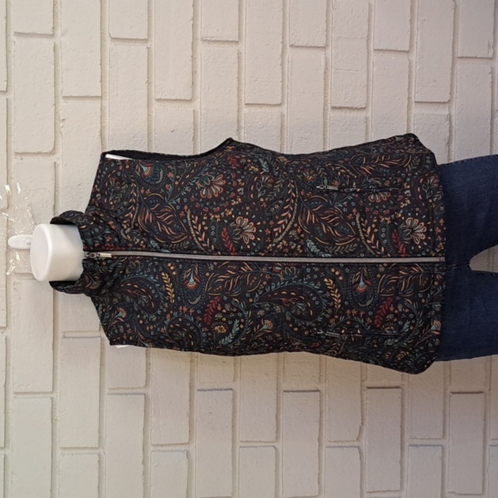Christopher & Banks Navy Blue & Multicolor Paisley Vest. Size Medium. NWOT